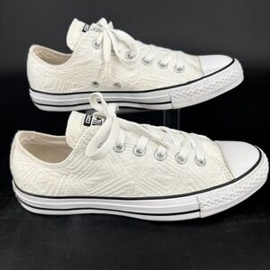 Converse All Star Shoes WOMENS White Quilted Low Top Lace Up Sneakers SIZE 9